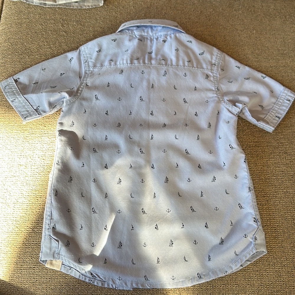 Free Planet Button Down Boys Sailboat Shirt - Size 2T - Picture 5 of 7